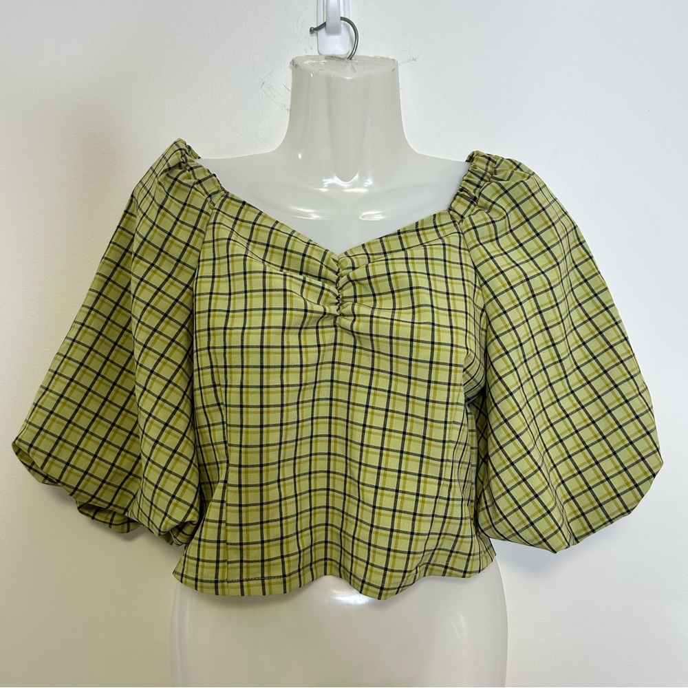 Plaid Puff-Sleeve Crop Top in Chartreuse
